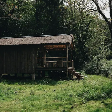 Bandiat Le Domaine Üdülőközpont *